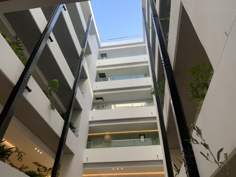 1 Bedroom Property for Sale in Sea Point Western Cape